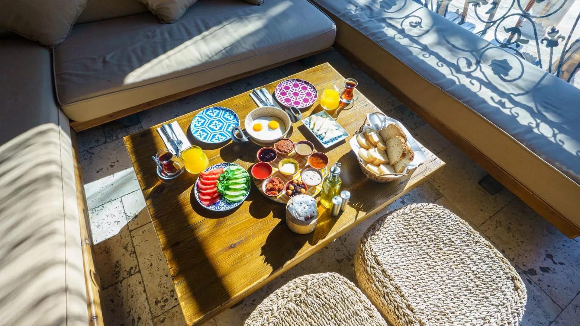 Alacati Aura Plus Izmir 2*,